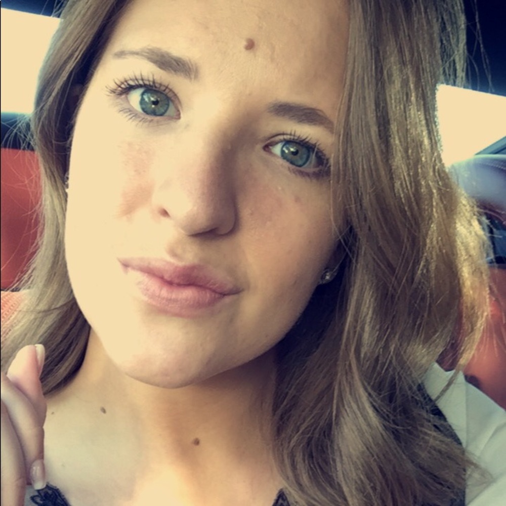 Meet your Posher, Mckenna
